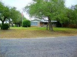 907 S Lamont St, Aransas Pass, TX 78336
