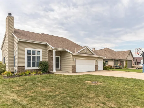 715 Emmer St, Mayville, WI 53050