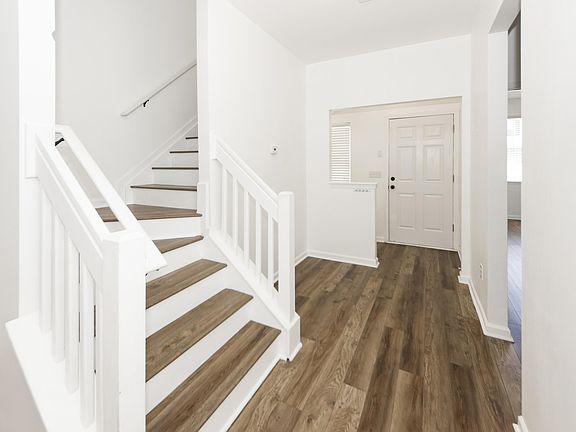 5th image of 134 Winding River Dr