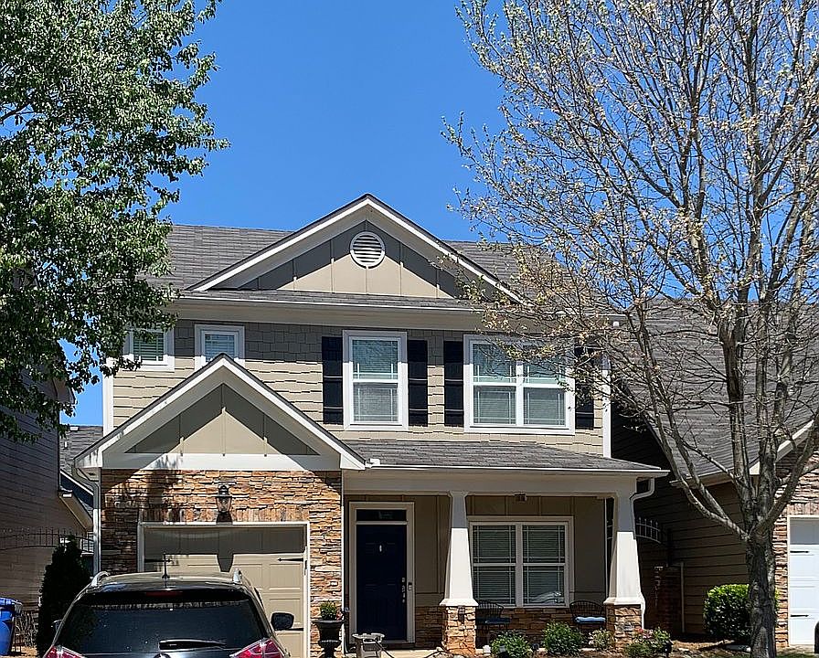 1st image of 158 Oakmont Dr