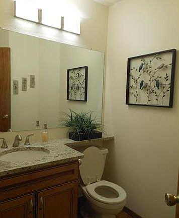 4th image of 8475 Camfield Cir