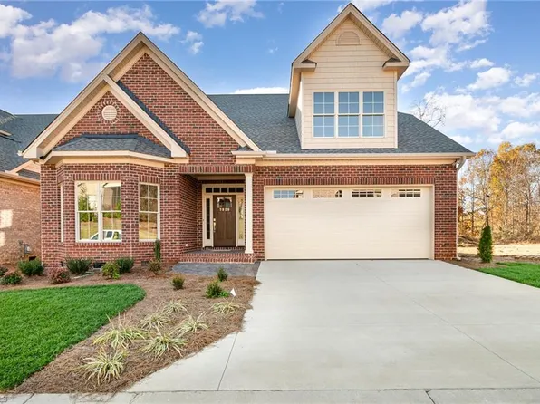 7929 Tranquility Pl, Oak Ridge, NC 27310