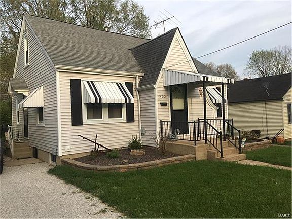 2nd image of 402 Hoover Ave