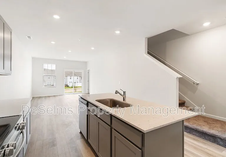 431 Alcott Way — Photo 14