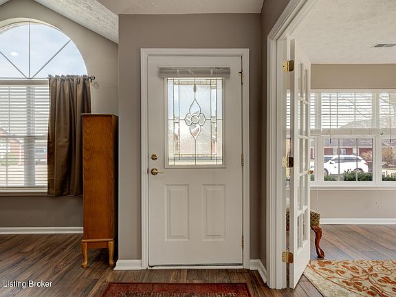 2nd image of 53 Garden Dr