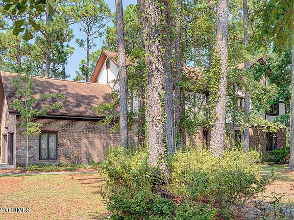 3rd image of 545 Camway Dr