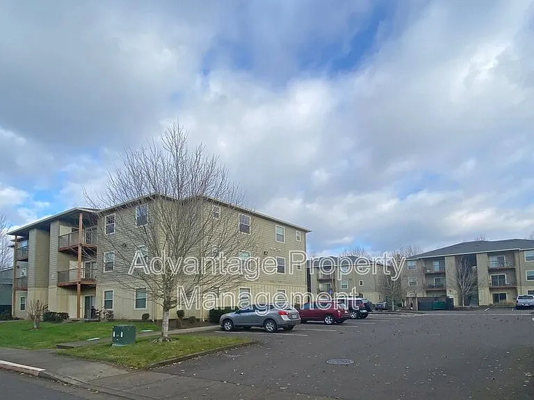 523 Catron St N #9 — Photo 19