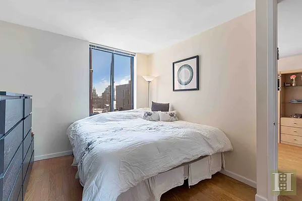 Rented by Halstead Real Estate | media 9