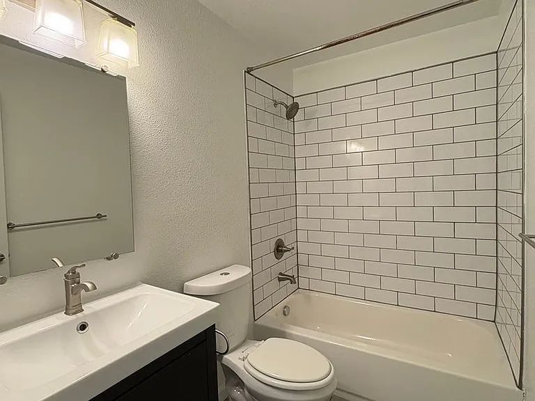 Lime Apartments — Photo 22