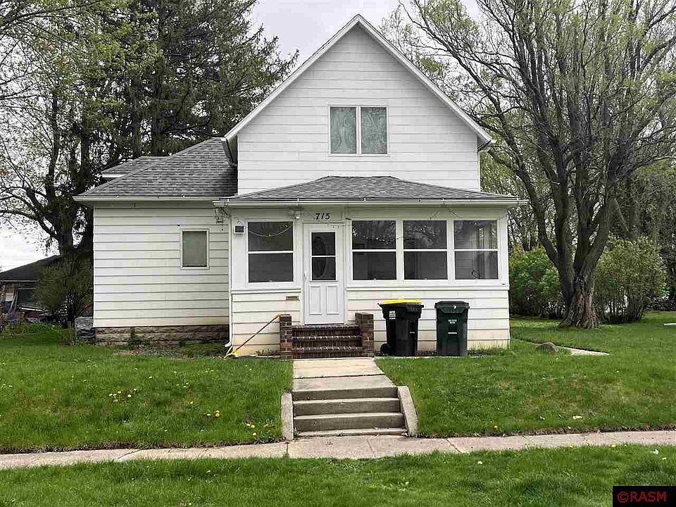 1st image of 715 9th St S