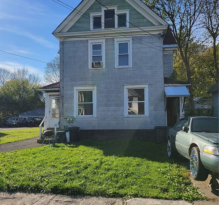 1st image of 104 Randall Ave #6