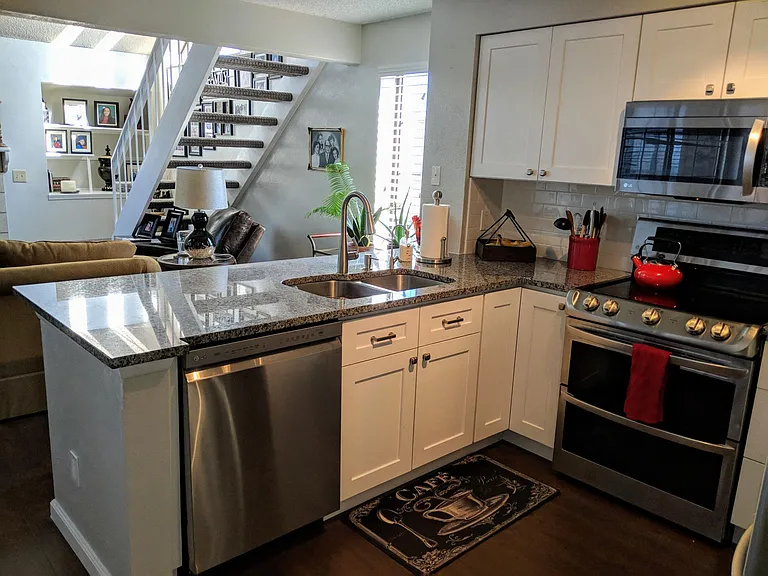 4886 E Kentucky Ave — Photo 3