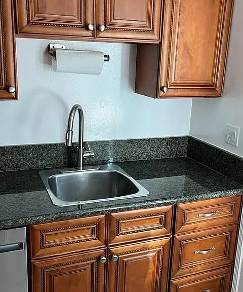 1111 Pico Blvd #C — Photo 16
