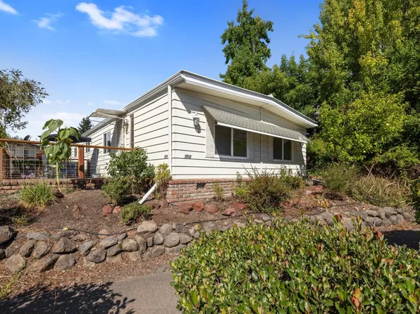 100 Sequoia Circle, Santa Rosa, CA 95401