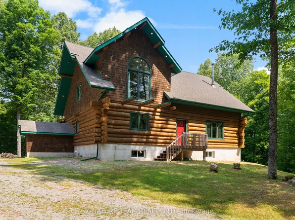 800 Woito Station Rd, Laurentian Valley, ON K8A 6W5