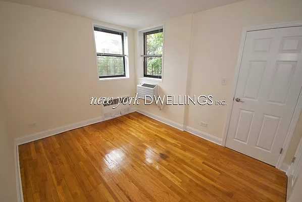 Rented by New York Dwellings LLC | media 22