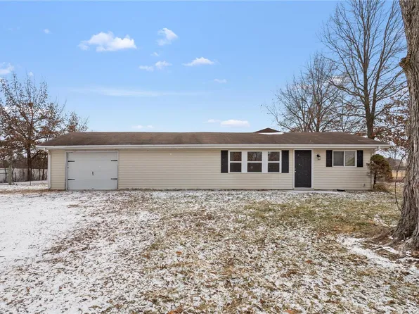 2325 Oak Dr, O'Fallon, MO 63368
