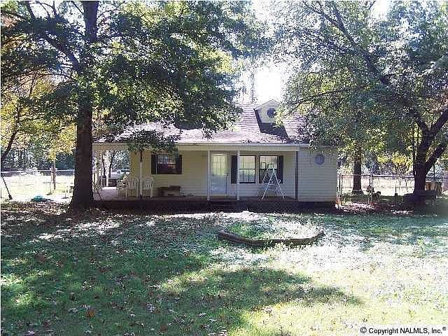 1st image of 105 Kerrie Ln W