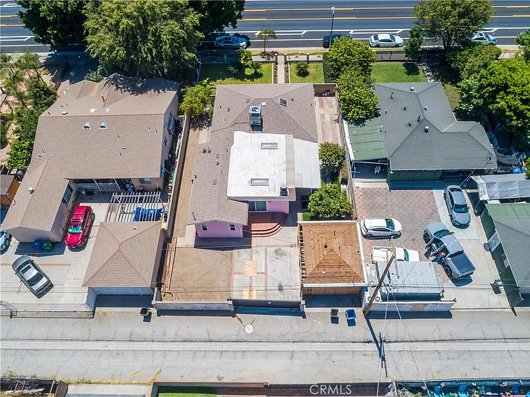 13951 Terra Bella St — Photo 25
