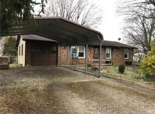 443 Gray St, Hanover, IN 47243