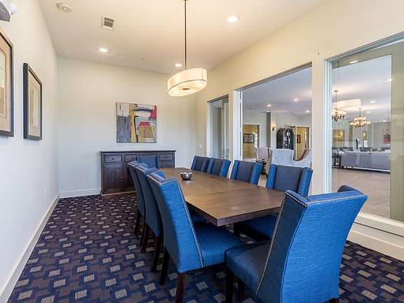 4th image of 10000 Fannin St #209