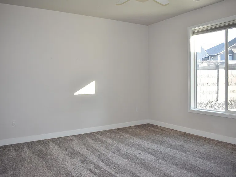 4879 Smitty Dr — Photo 17