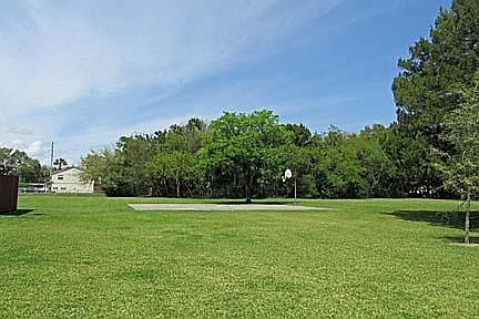 3rd image of 980 Canalview Blvd #N4