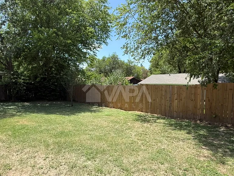 4558 Los Ranchitos St — Photo 14