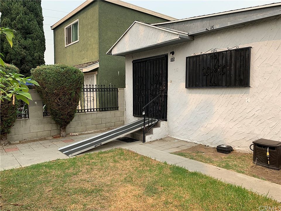 2nd image of 715 E 108th St