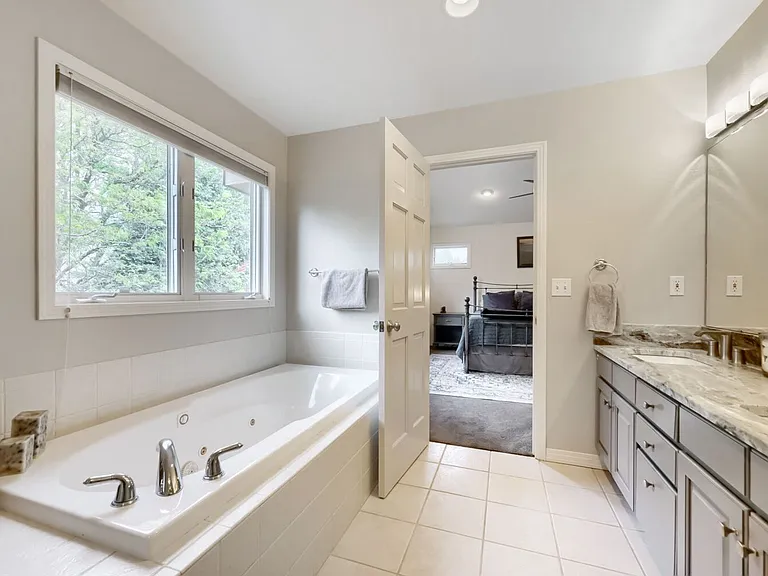 927 Poplar Pl — Photo 10