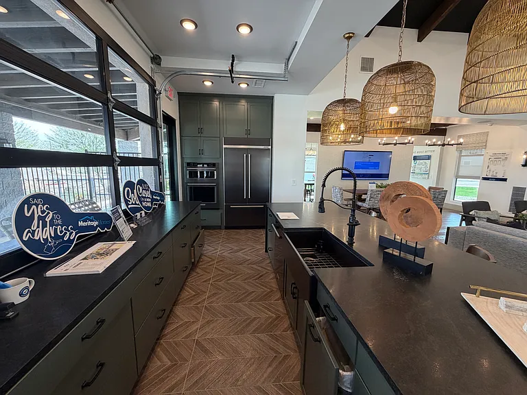 15887 W Cottontail Ln — Photo 36