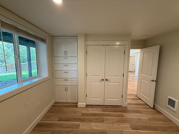5th image of 3097 Skyview Ln