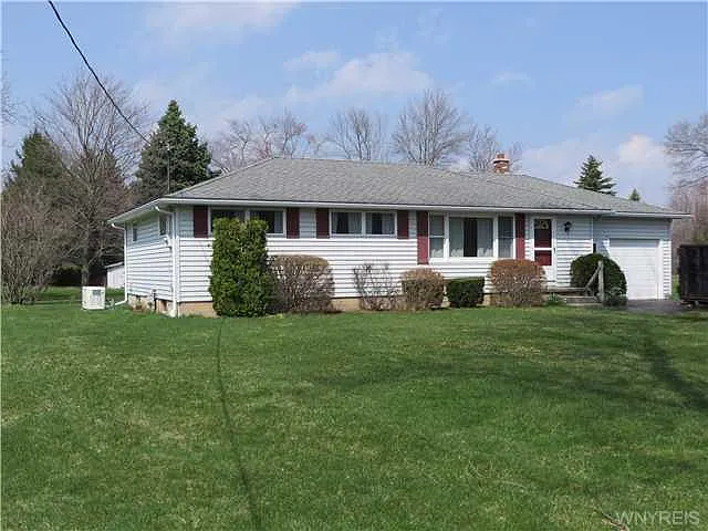 5135 Mapleton Rd photo 1