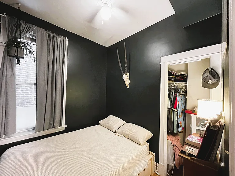 2004 W Armitage Ave #1R — Photo 15