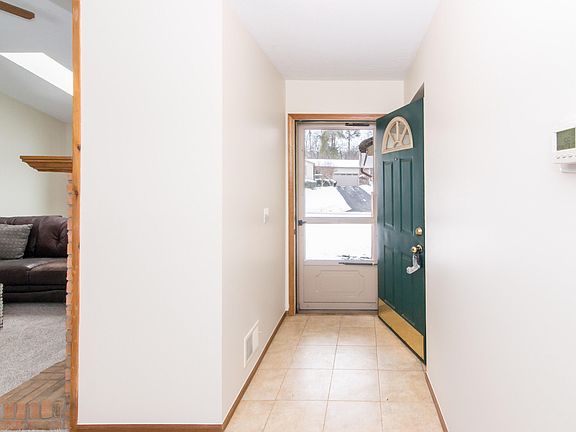 4th image of 8984 S Christine Dr