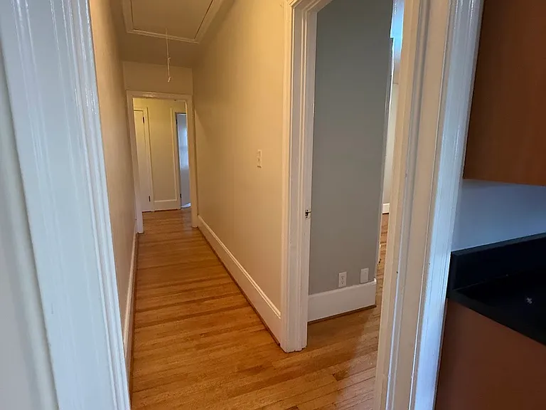 Hallway from dining room and kitchen