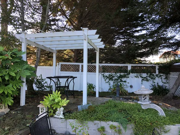 352 Roundhouse Creek Rd, Trinidad, CA 95570