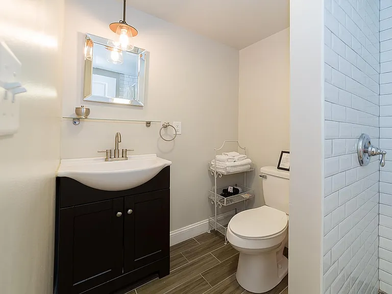 932 S 23rd St — Photo 24