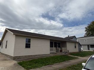414 & 416 E 6th St, Uhrichsville, OH