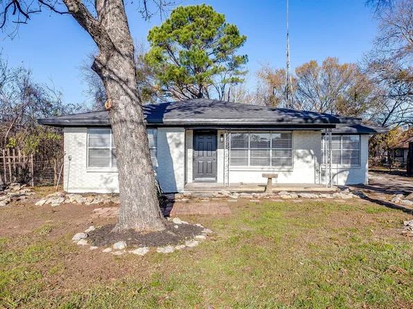 1501 E Henderson St, Cleburne, TX 76031