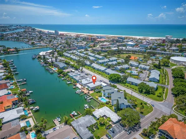 12005 3rd St E APT 1, Treasure Island, FL 33706