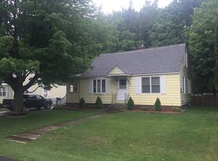 10 Iby St, South Burlington, VT 05403