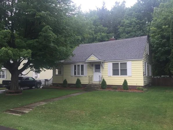 10 Iby St, South Burlington, VT 05403