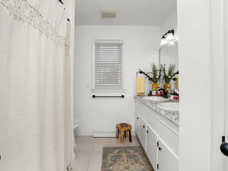 65 Banks Rd — Photo 12
