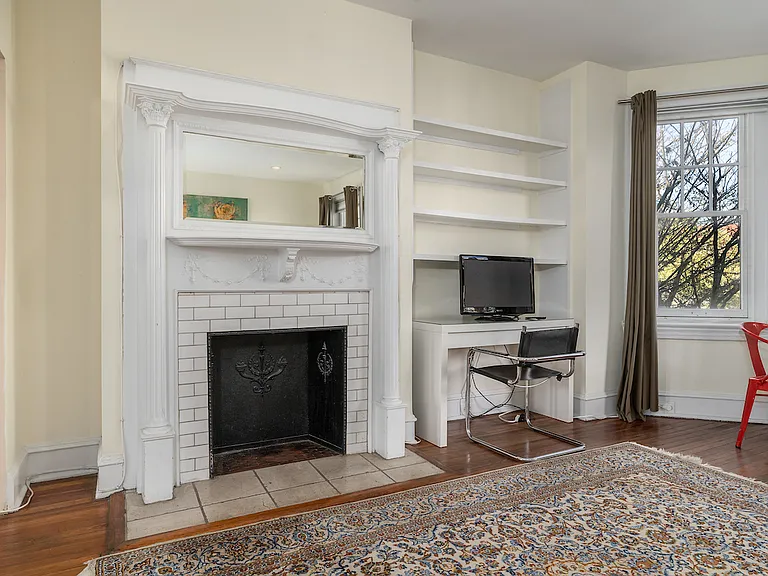 1820 Calvert St NW — Photo 47