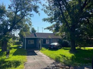 301 S 11th St, La Porte, TX 77571