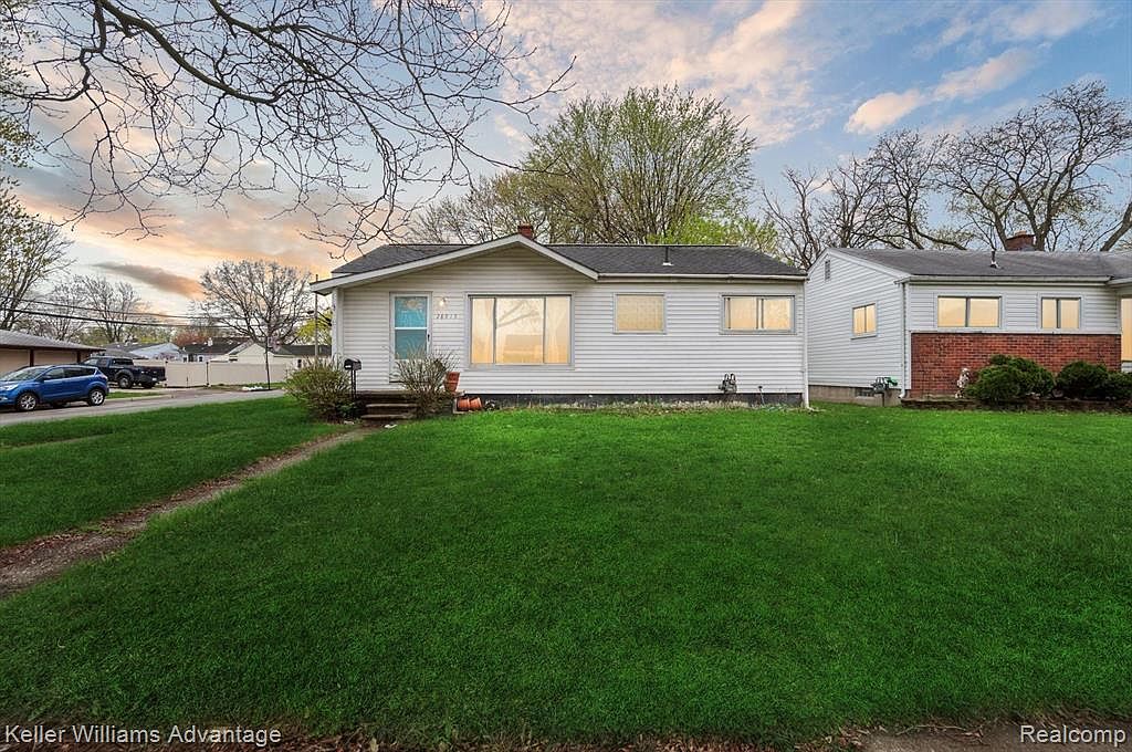 28915 Balmoral St, Garden City, MI 48135 Zillow