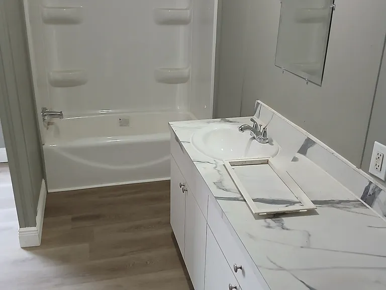 2805 Mineola Dr #22 — Photo 10