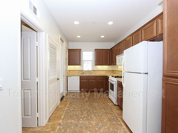 3rd image of 35311 Marabella Ct