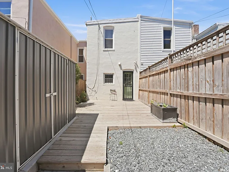 1423 Duncan St NE — Photo 18